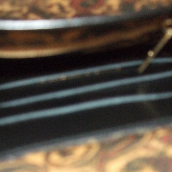 Calia Hand Tooled Vera Pelle Italian Leather purse - Picture 6 of 8